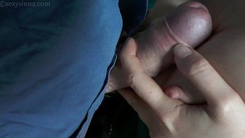 play Une pute amateur fait une pipe lente et a des relations sexuelles lentes