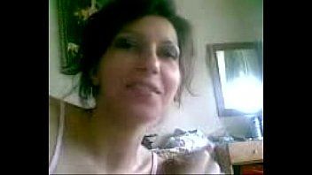 play Mamada en rumano con una mujer sexy porno