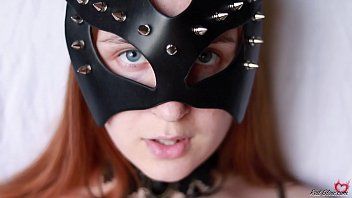 play Sexy roodharige met perversies en ondergoed zonder nummer