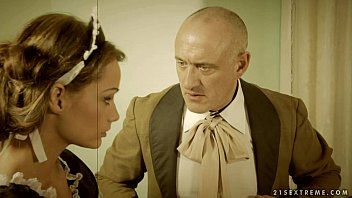 play Baiser avec des matures qui s'embrassent quand elles font l'amour dans le cul